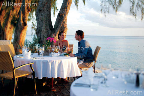 Colony Club 29